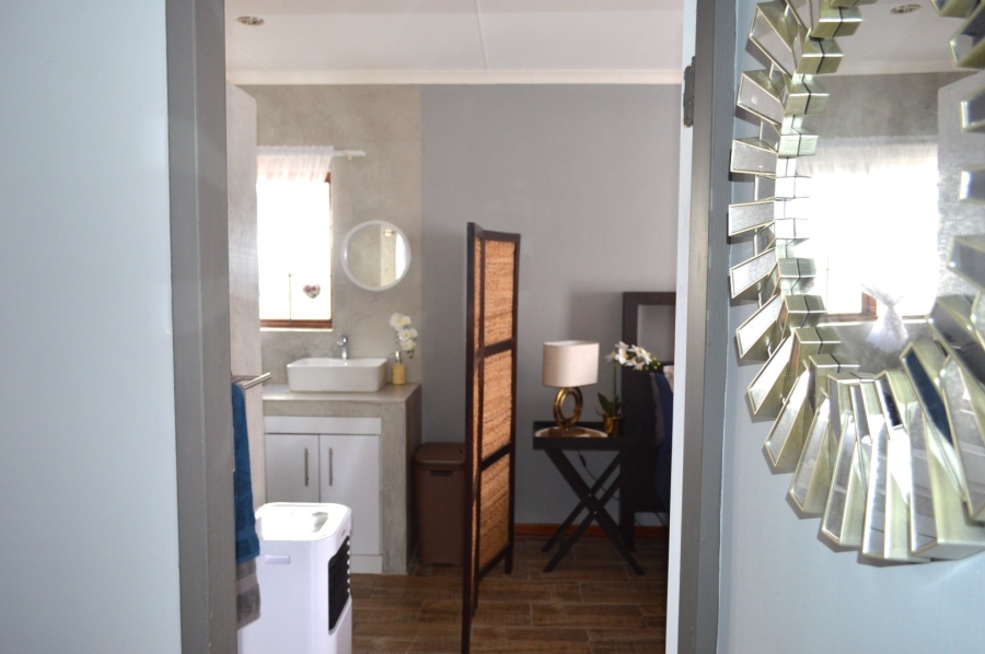 3 Bedroom Property for Sale in Wilkoppies North West